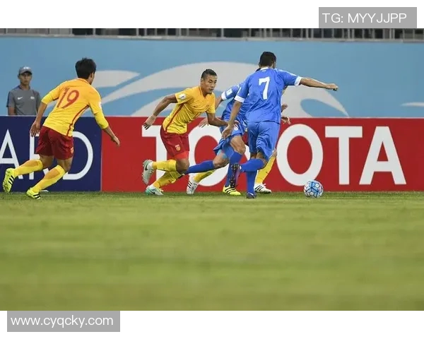 乌兹别克斯坦与卡塔尔足球比赛结果分析及精彩瞬间回顾